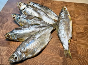Рыба горячего копчения: Тарань вяленая (Азовская)