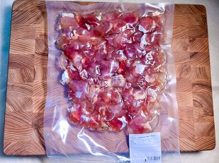 Кнуты Брусничные (500 гр.): Щечки судака вяленые (500 гр)