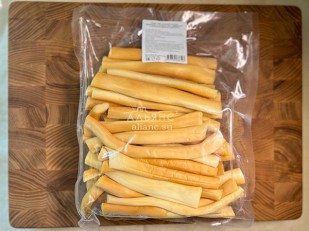 Колбаски ФОМА ЛУКИЧ (с перцем чили) (по 0,5кг): Сырный продукт ФЕРМЕРСКИЙ охота копченая