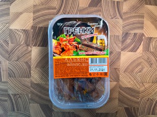 Джерки свиные со вкусом чили 45 гр.: Сурские гренки Крылышки баффало (100 гр)