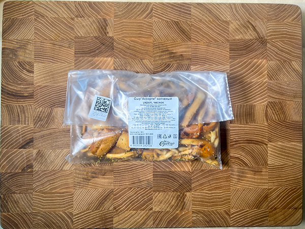 Сыр 150 гр ГОРНЫЙ СЫРОВАР (Ассорти копчёный с укропом и чесноком) в Прокопьевске