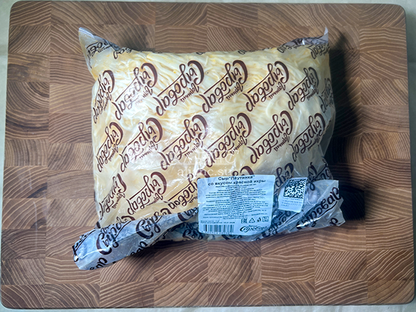 Сыр 1 кг ГОРНЫЙ СЫРОВАР (Паутинка со вкусом красной икры) в Прокопьевске