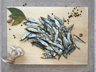 Анчоус: Тюлька вяленая